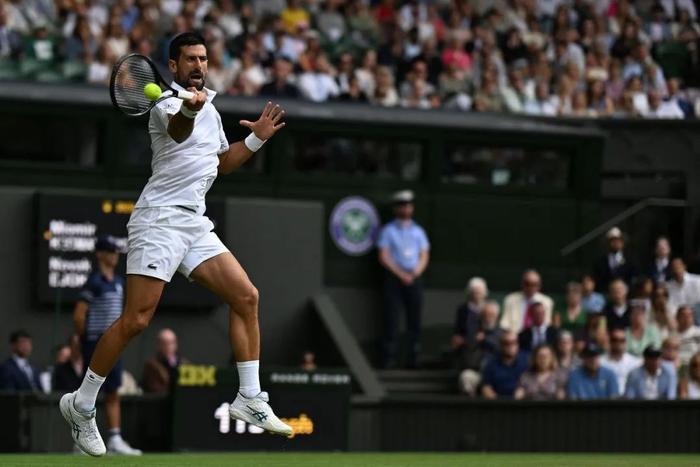 中国区电竞-历史在草尖起舞，2025温网步入第二周