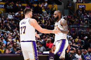 中国区官网-卡位战/老詹里程碑/灰熊换帅！ESPN预测胜率：湖人54.9%微战优势