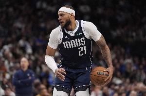 中国区电竞-复出状态不错！加福德出战19分钟 9中7拿17分7板2助&amp;拼5前场板