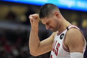 中国区电竞-市场再添大鱼？美记：各队对交易武切维奇缺乏兴趣 他可能被买断