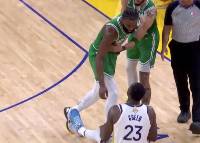 im电竞中国-造18次失误拿到33分 勇士找到总决赛赢球最佳模板