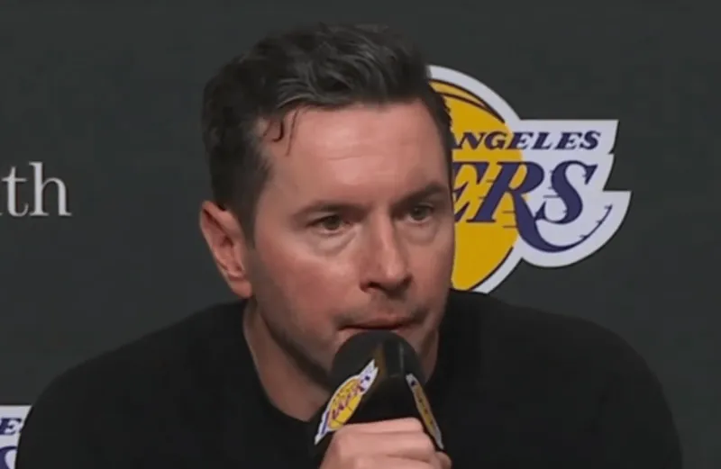 雷迪克采访全文：詹姆斯攻防两端非常出色，他起到领袖作用